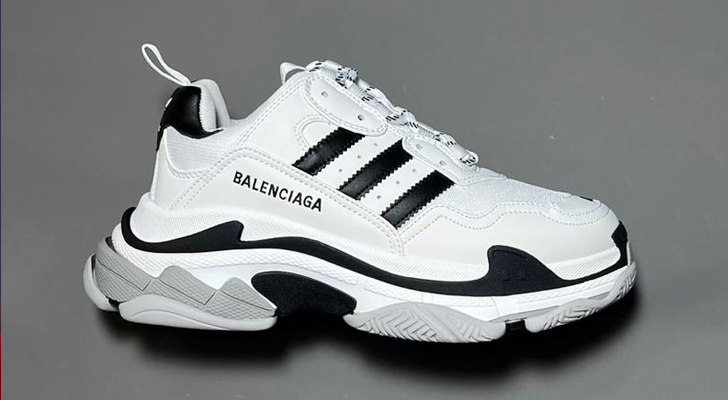 BALENCIAGA